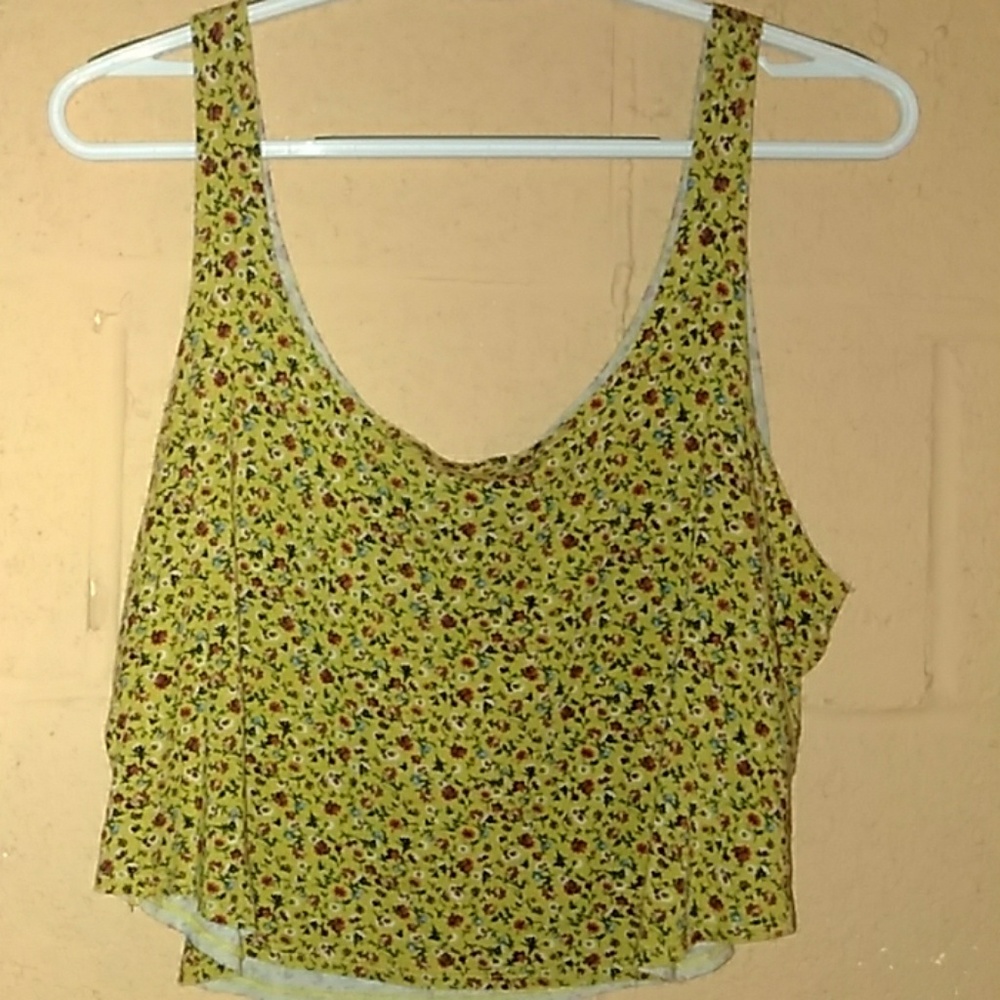 Crop top